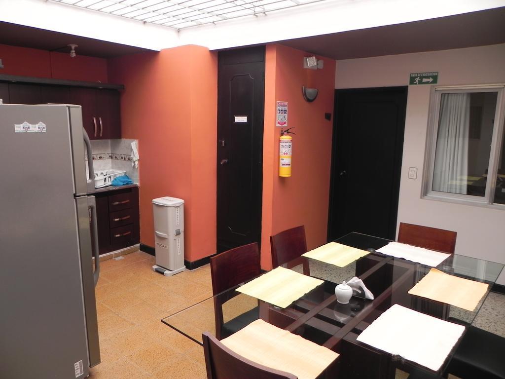 Hostal Tamarindo Inn メデジン エクステリア 写真